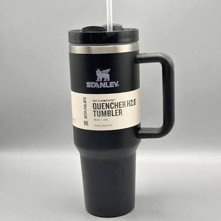 Stanley Plain Quencher H2.0 Tumbler 40 oz